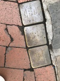 Stolpersteine1_dreckig